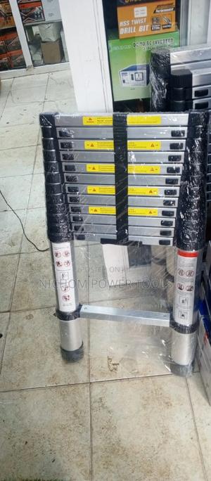 3.2m Telescopic Ladder - thumbnail 2