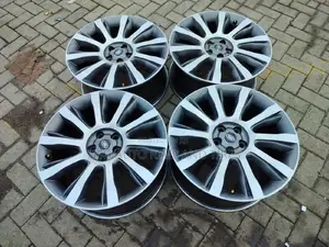 Original Range Rover Sport, Vogue, Discovery Rims Size 21