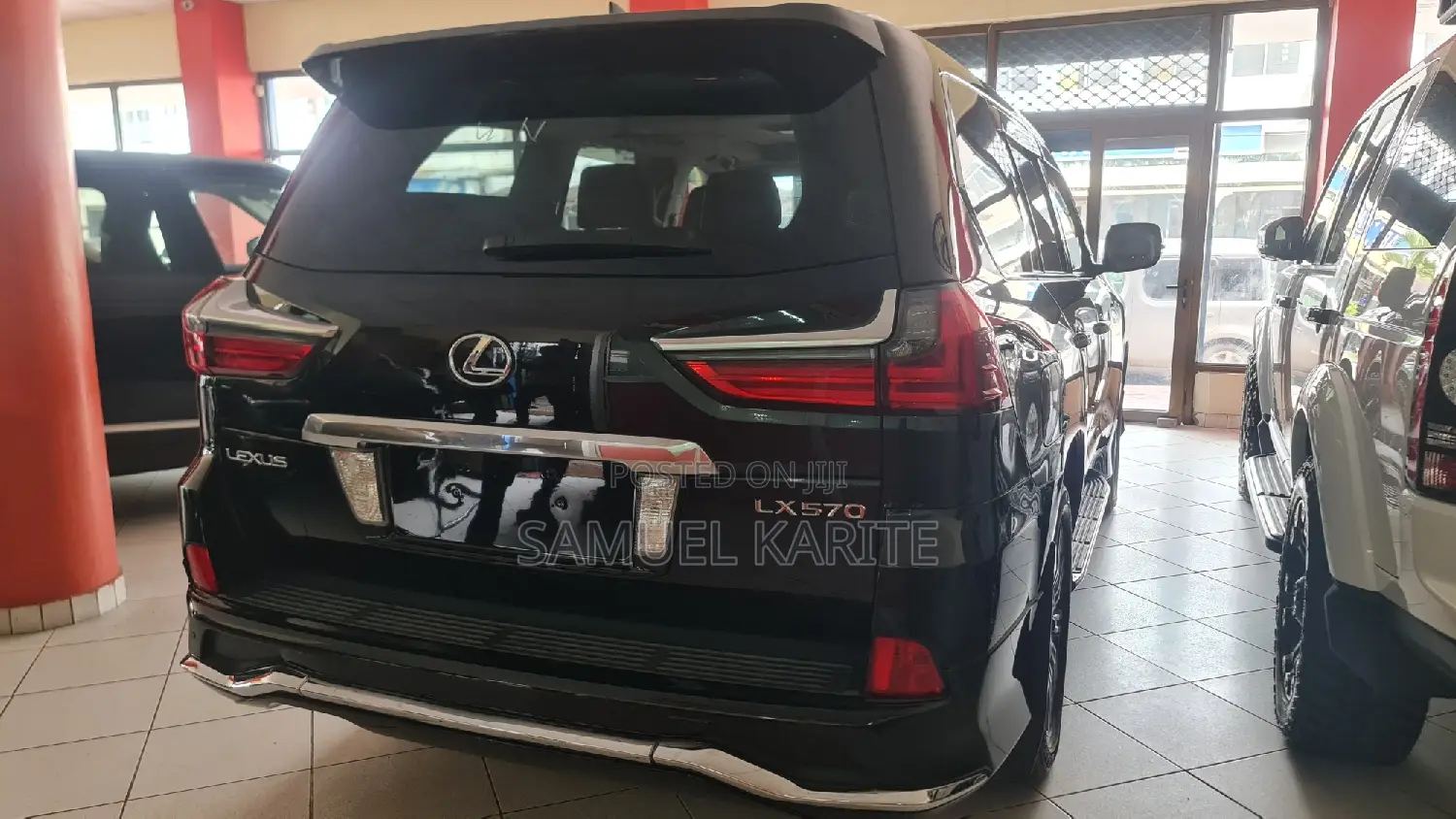 Lexus LX 2018 Black
