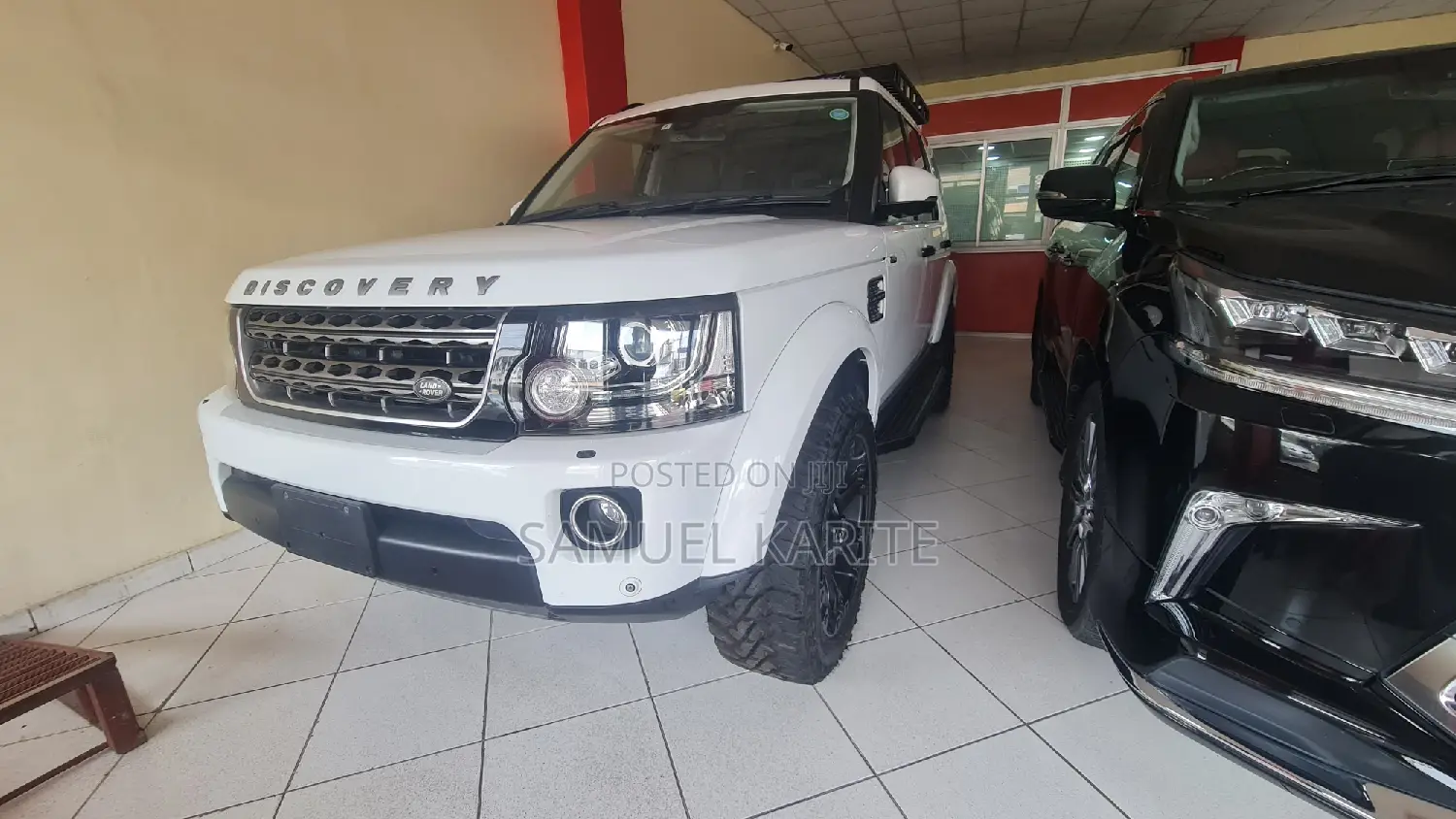Land Rover Discovery 2017 White
