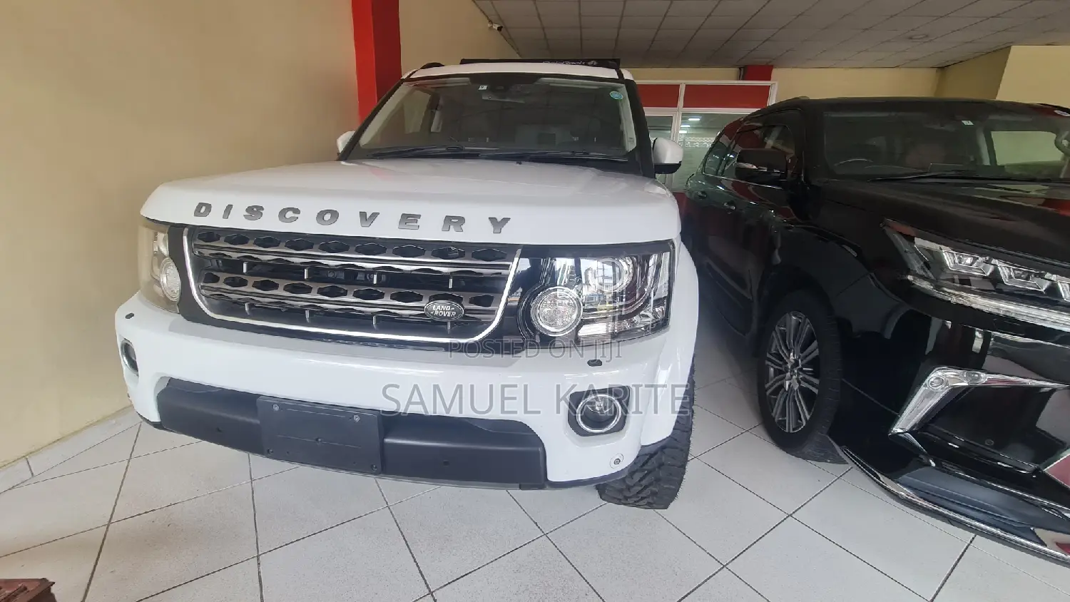 Land Rover Discovery 2017 White
