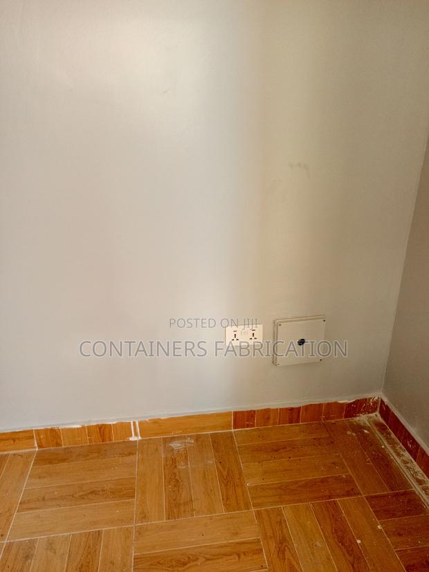 20ft Office - thumbnail 4