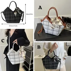 *Classic Stripe Crossbody Tote Bags*
 Size: 33.5 × 24cm
