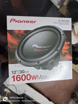 Pioneer Subwoofer 1600watts Dual Coiled 500rms .