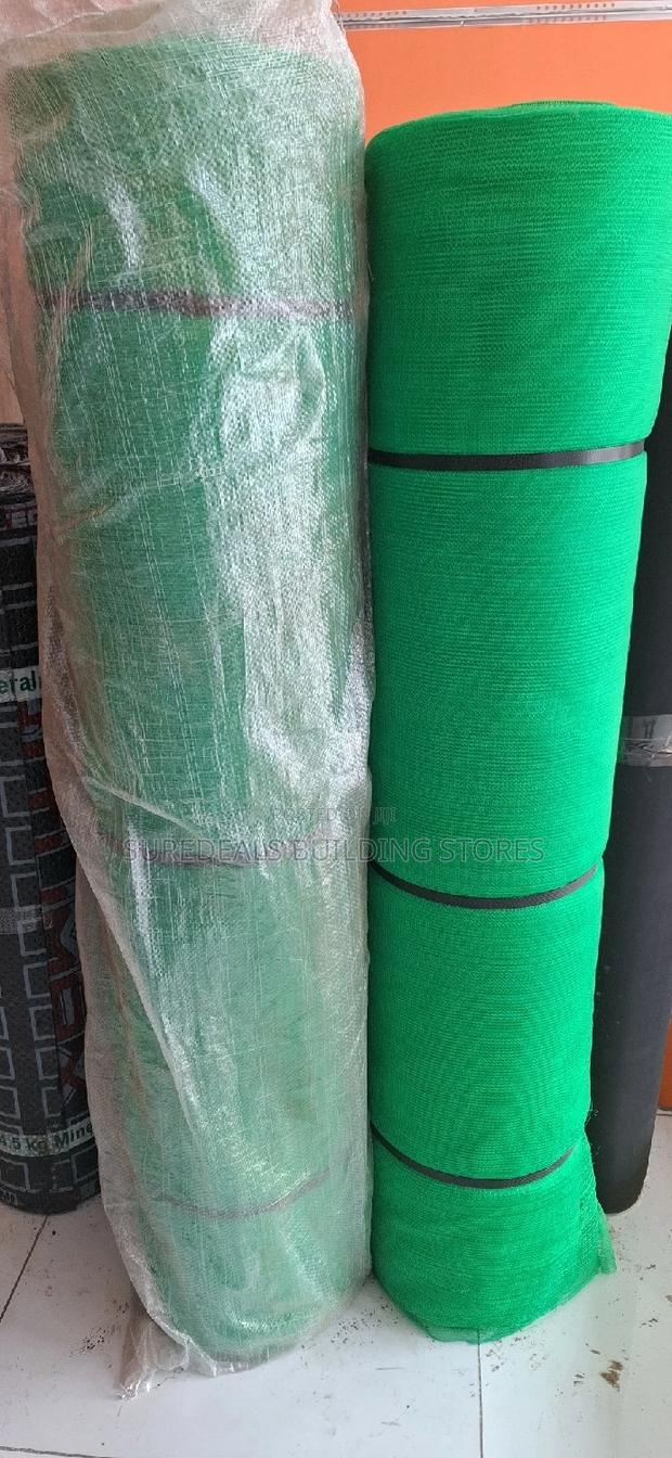 Building Construction Safety Net. Scaffolding Safety Net - main view