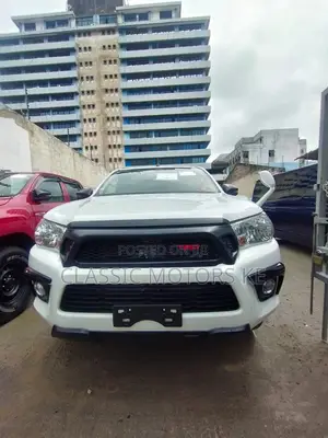 2018 Toyota Hilux White: Your Ultimate Off-Road Companion