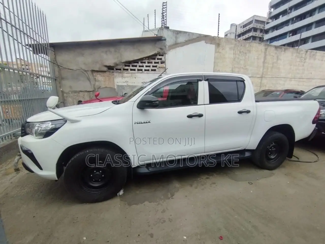 Toyota Hilux 2018 White