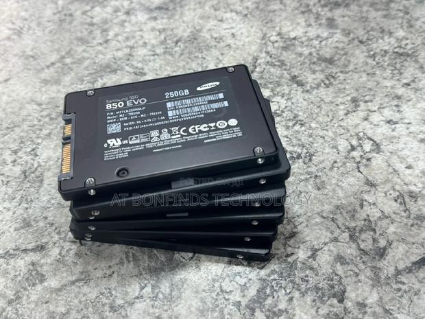 Samsung 2.5 SSD - main view