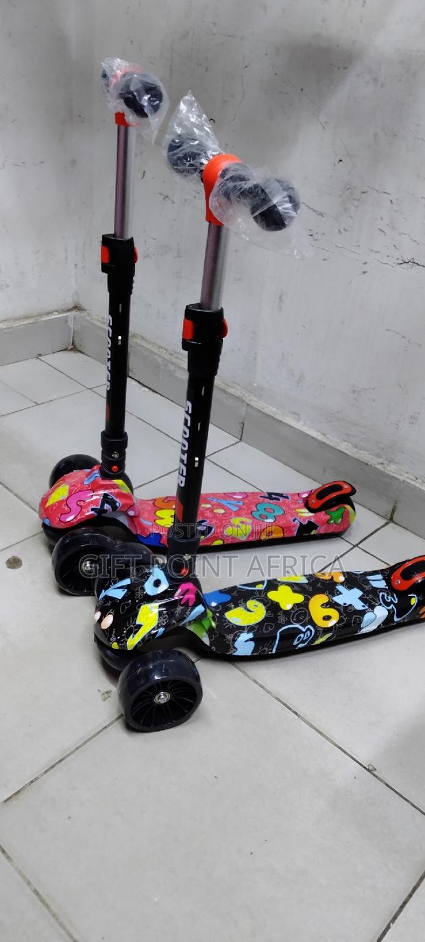 3-8 Years Adjustable Foldable Kids Scooters - thumbnail 2