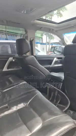 Toyota Land Cruiser 2014 White