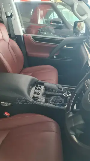 Lexus LX 2018 Black