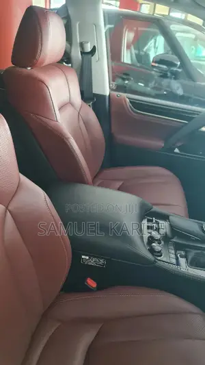 Lexus LX 2018 Black