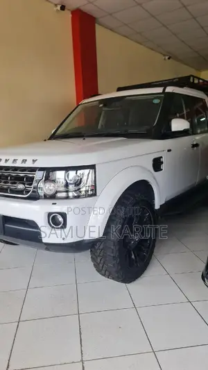 Land Rover Discovery 2017 White