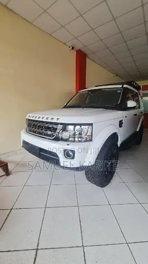 Land Rover Discovery 2017 White