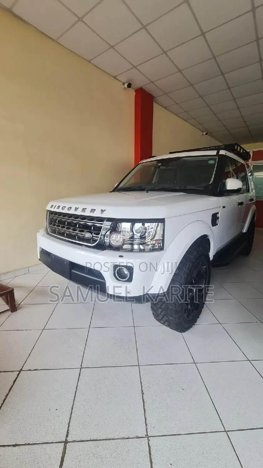 Land Rover Discovery 2017 White