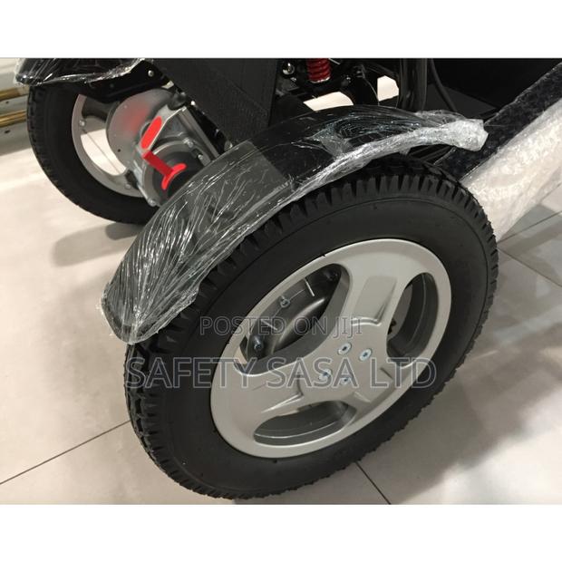 Electric Wheelchair Ultra Lightweight Aluminum - thumbnail 2