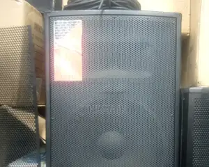TR 815 Speaker Available for Sale