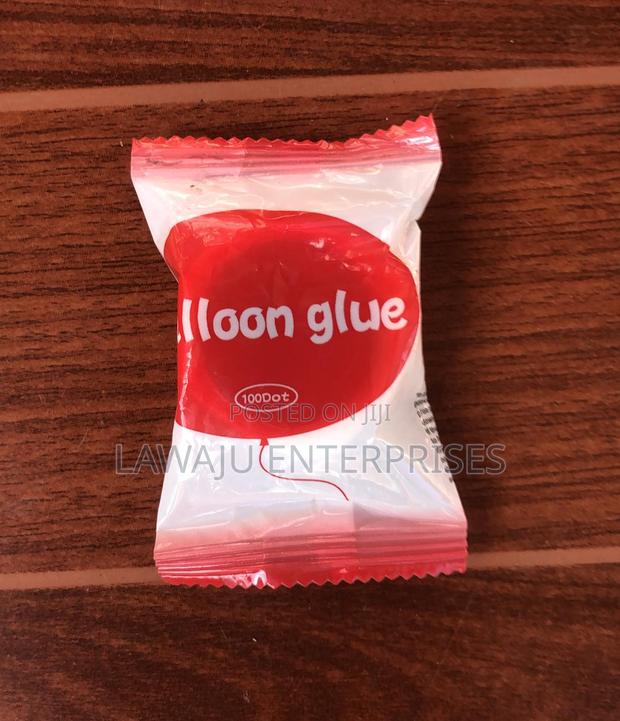 Balloon Glue 100 Dots - main view