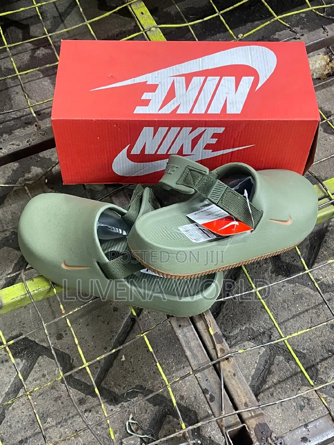 Nike Calm Mules