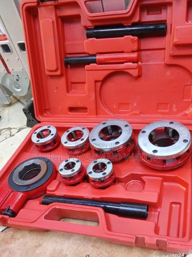 Best Tool Ratchet Die Stock Set 1/2"-2" Pipe Thread Maker