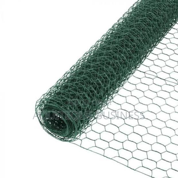 Chicken Wire Mesh. Heavy Duty