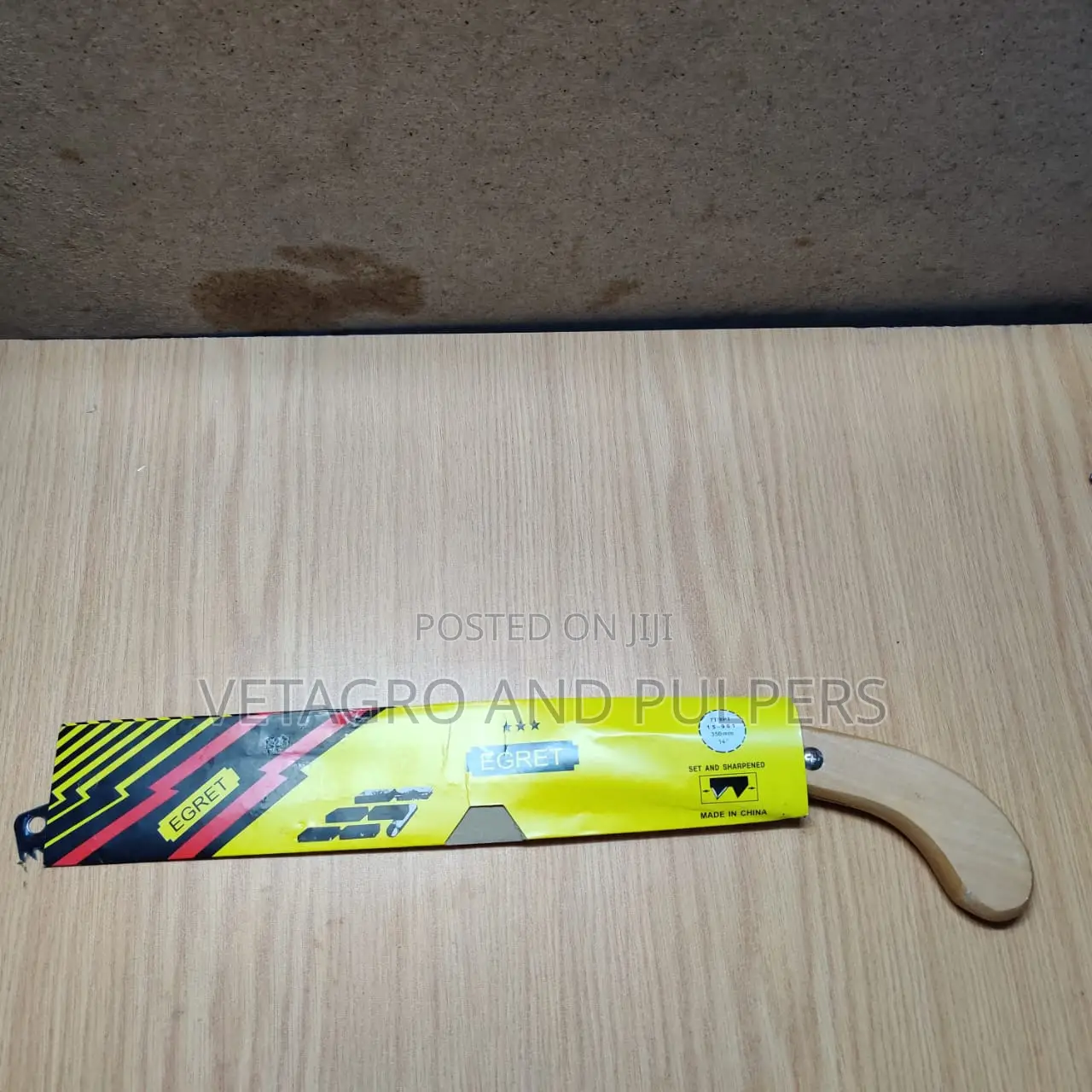 Curved Pruning Saw (Plastic/ Wooden)