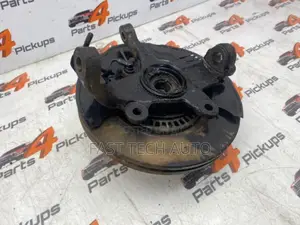 Font Wheel Hubs Complete Pick Up D-Max, Tava, Sahara