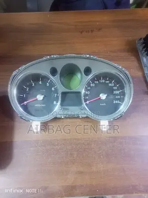 Extrail Nt 31 Clock