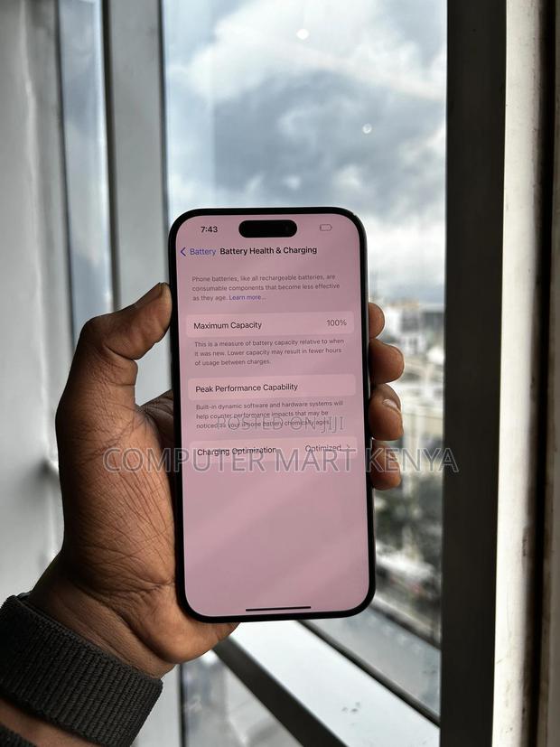 Apple iPhone 15 Pro 128 GB Black - thumbnail 2