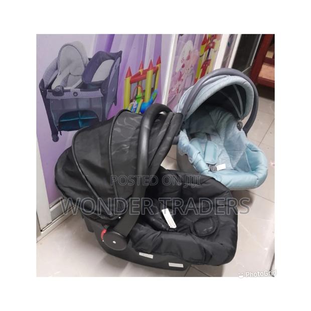 *Classic Baby Carrycot* - main view