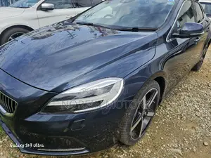 Volvo V40 2017 Blue