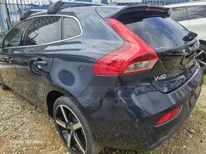 Volvo V40 2017 Blue