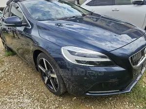 Volvo V40 2017 Blue