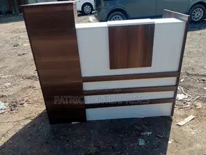 Morden Reception Office Desk 1.4 MTRS