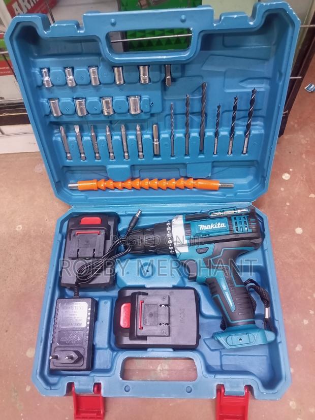 Makita Rechargeable Drill - main view