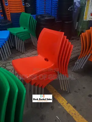 Strong and Comfortable Plastic Chair With Metal Legs