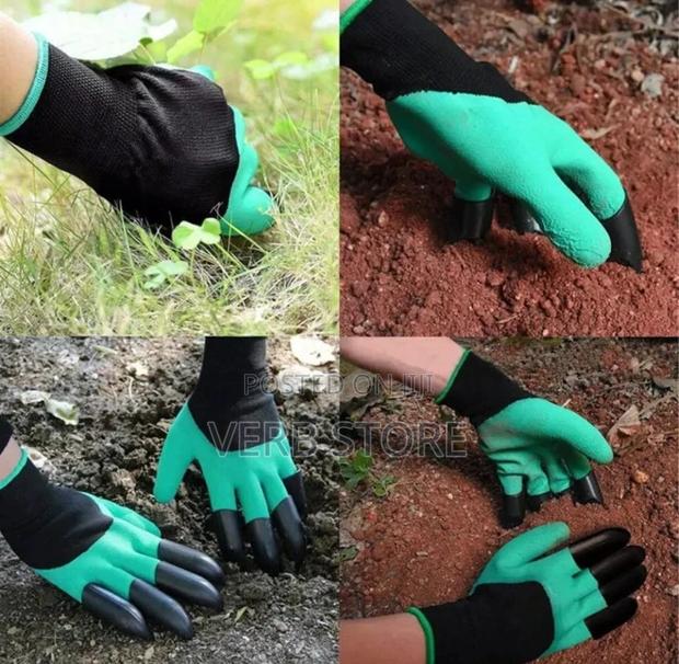 Garden Gloves With Claws - main view