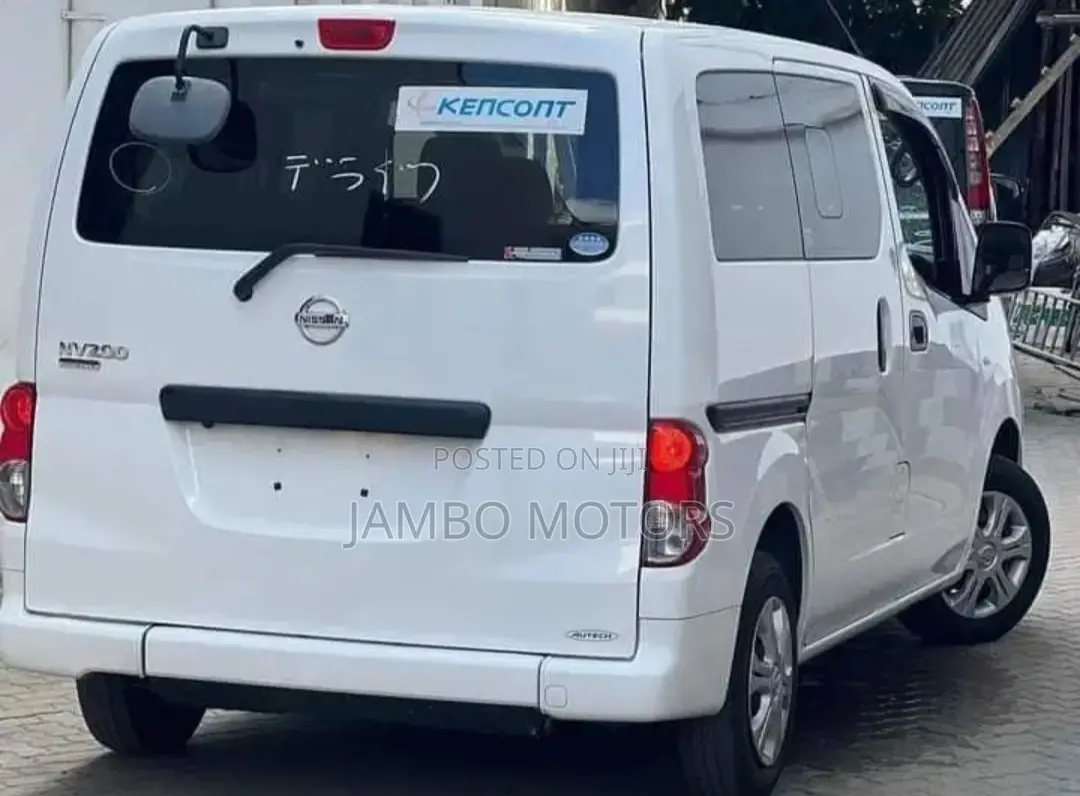 Nissan NV200 2017 White