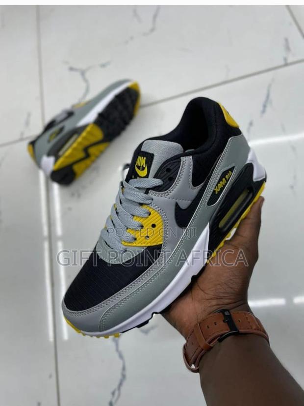 Nike Air Max 90 Unisex Sneakers - thumbnail 2