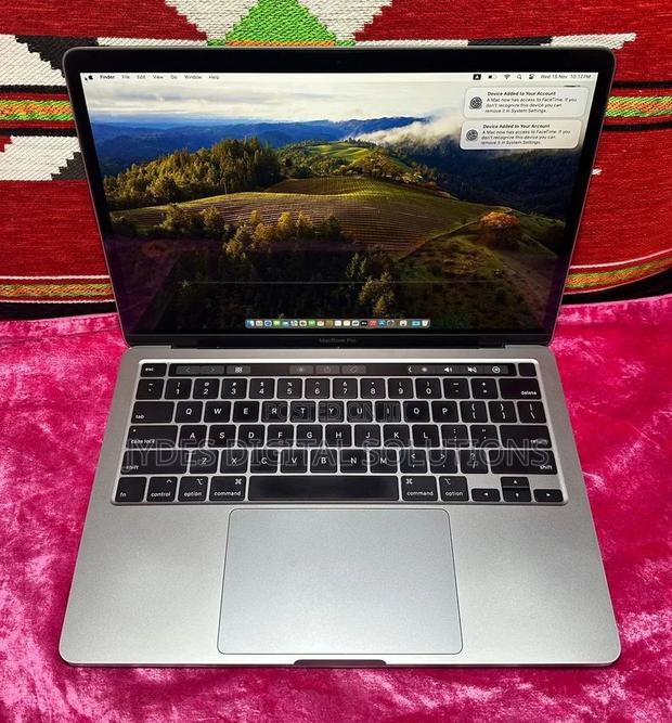 Laptop Apple MacBook Pro 2020 16GB Intel Core I7 SSD 512GB - main view
