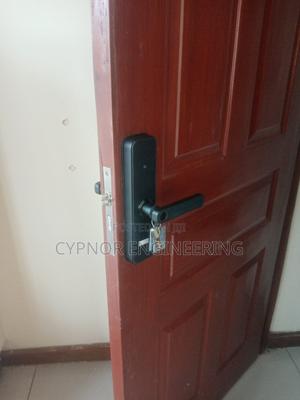 Secure and Reliable Smart Door Lock - thumbnail 2