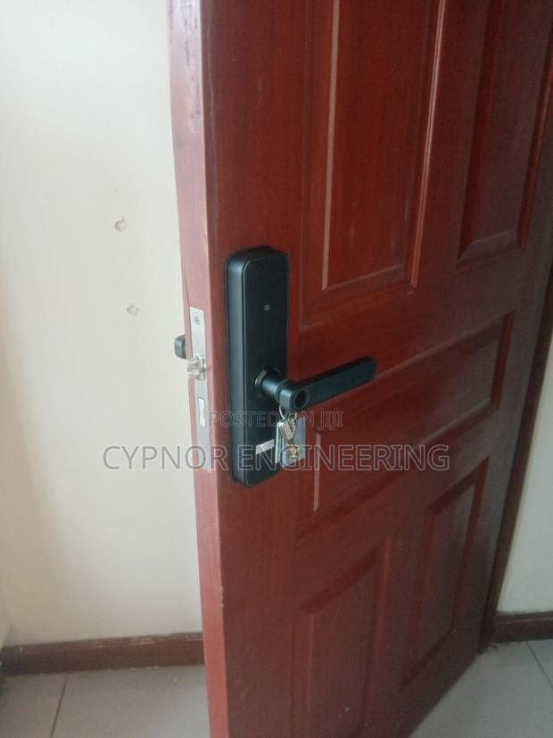 Secure and Reliable Smart Door Lock - main view