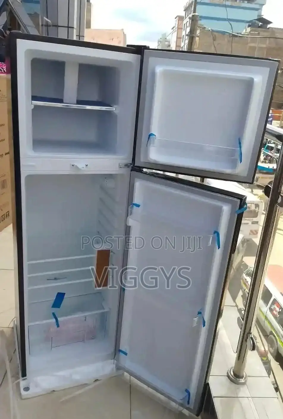 Classic Von 168litre Fridge