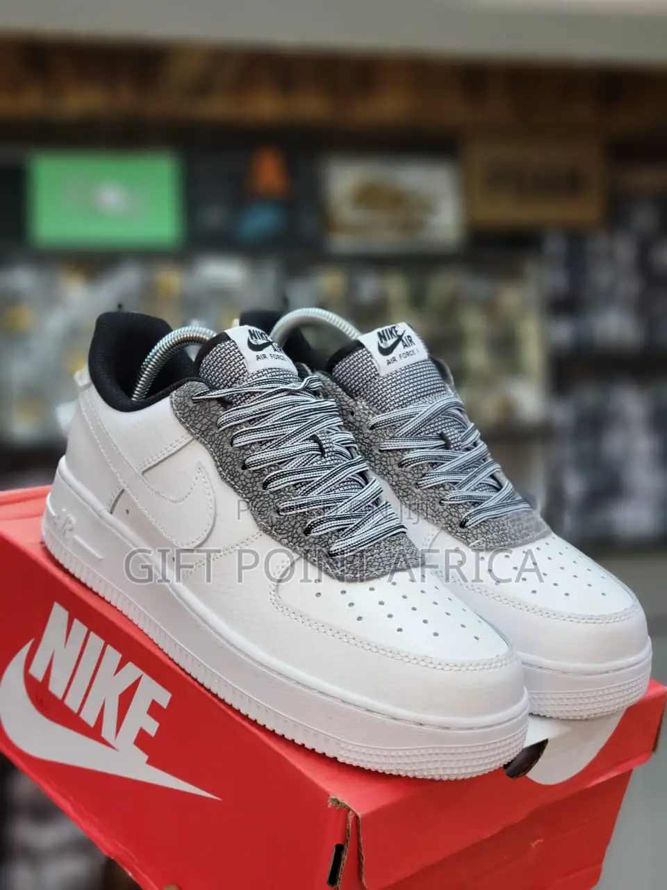 Nike Airforce 1 Fossil Sneakers