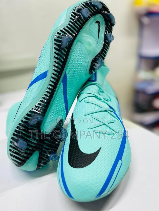 Top Quality Legit Phantom Football Boots Available . - thumbnail 4
