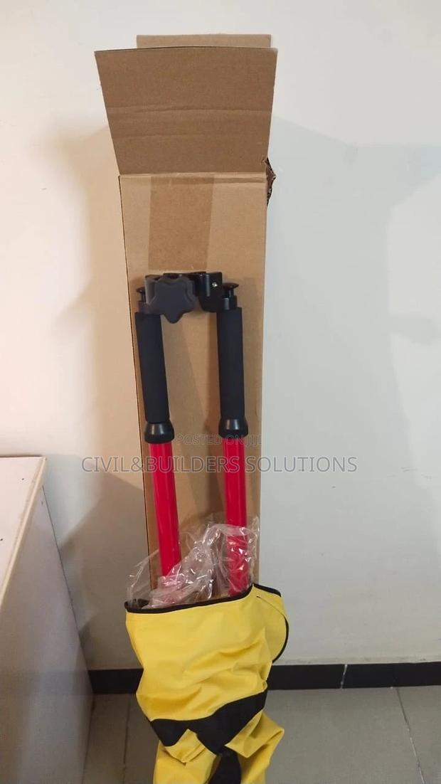 Bipod 21 for Staff