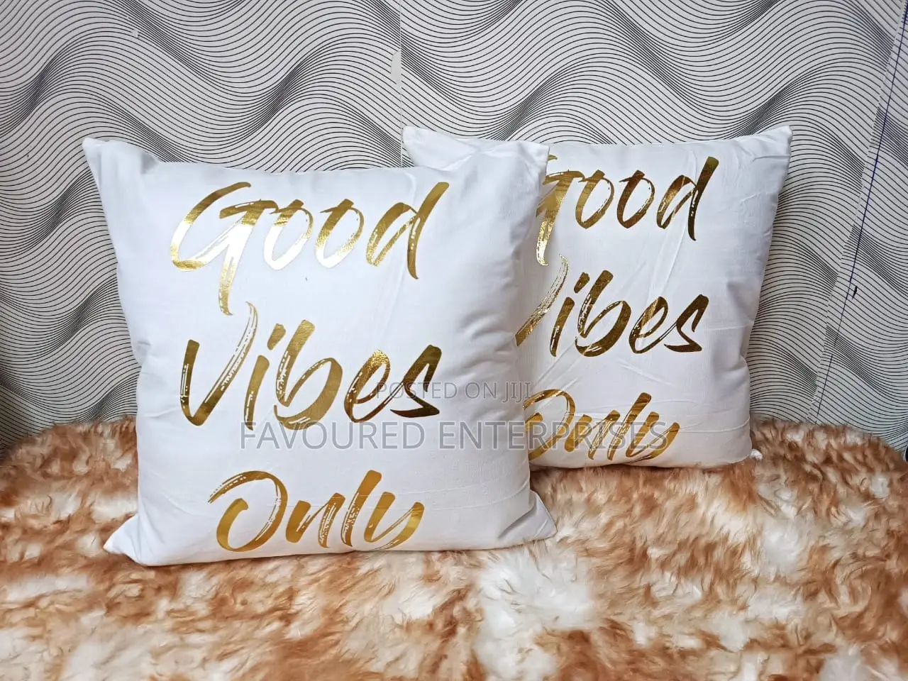 Decorative Throw Pillow Case/Cover