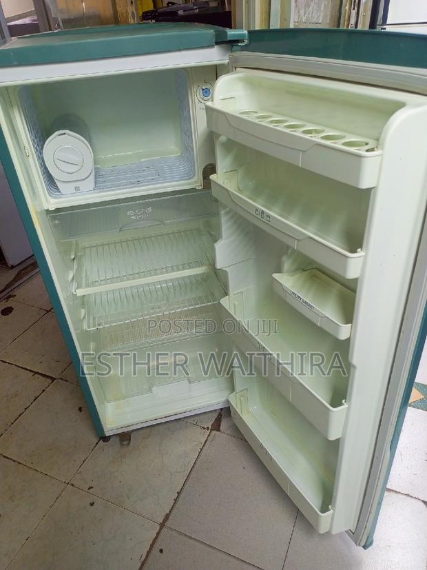 Single Door Fridge 200l