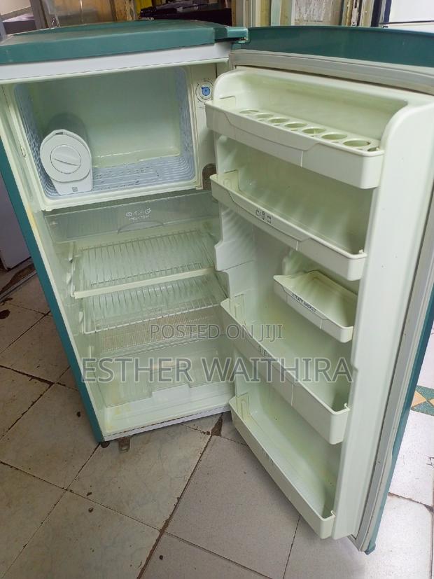 Single Door Fridge 200l - thumbnail 4