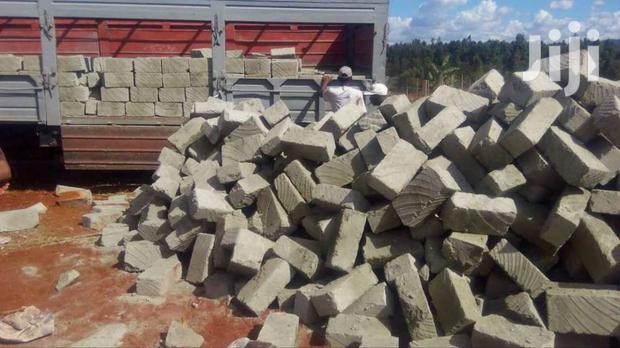 Machine Cut Stones(Ndarugo) - main view